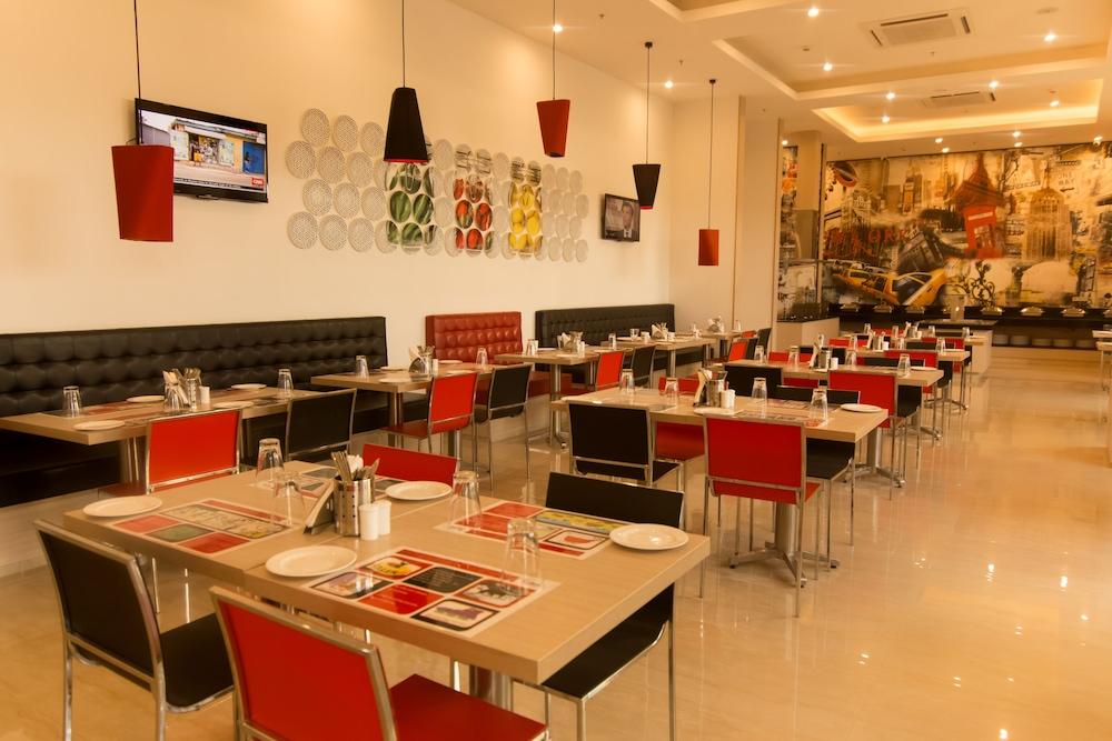 Red Fox By Lemon Tree Hotels, Sector 60, Gurugram Gurgaon Exterior photo